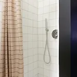 Avec Salle De Bain Et Acces Independant Δωμάτια σε οικογενειακή κατοικία Ναντ