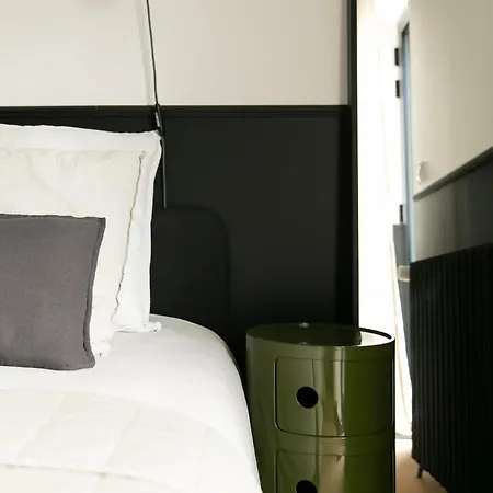 Avec Salle De Bain Et Acces Independant Ναντ