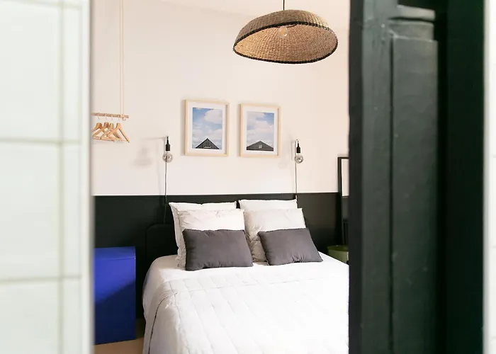 Avec Salle De Bain Et Acces Independant Privatunterkunft Nantes